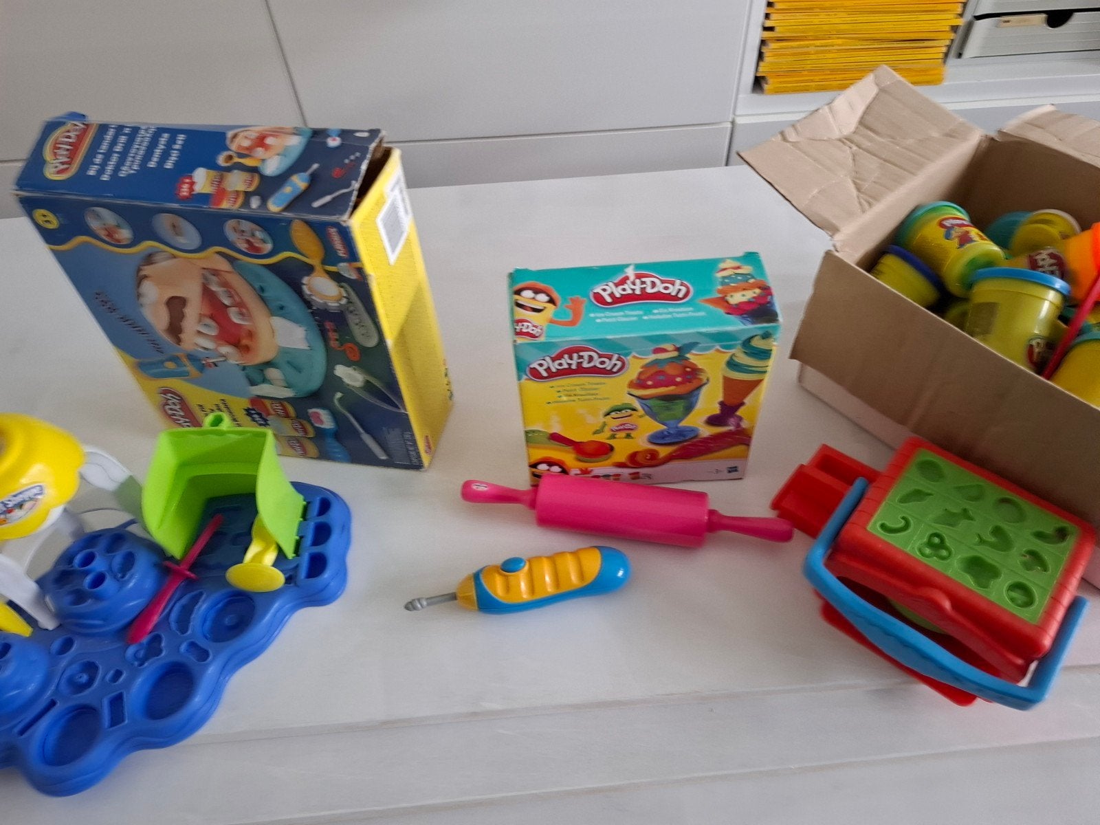 Grote Play-Doh verzameling met diverse sets en accessoires, Ophalen of Verzenden, Zo goed als nieuw, Jongen of Meisje