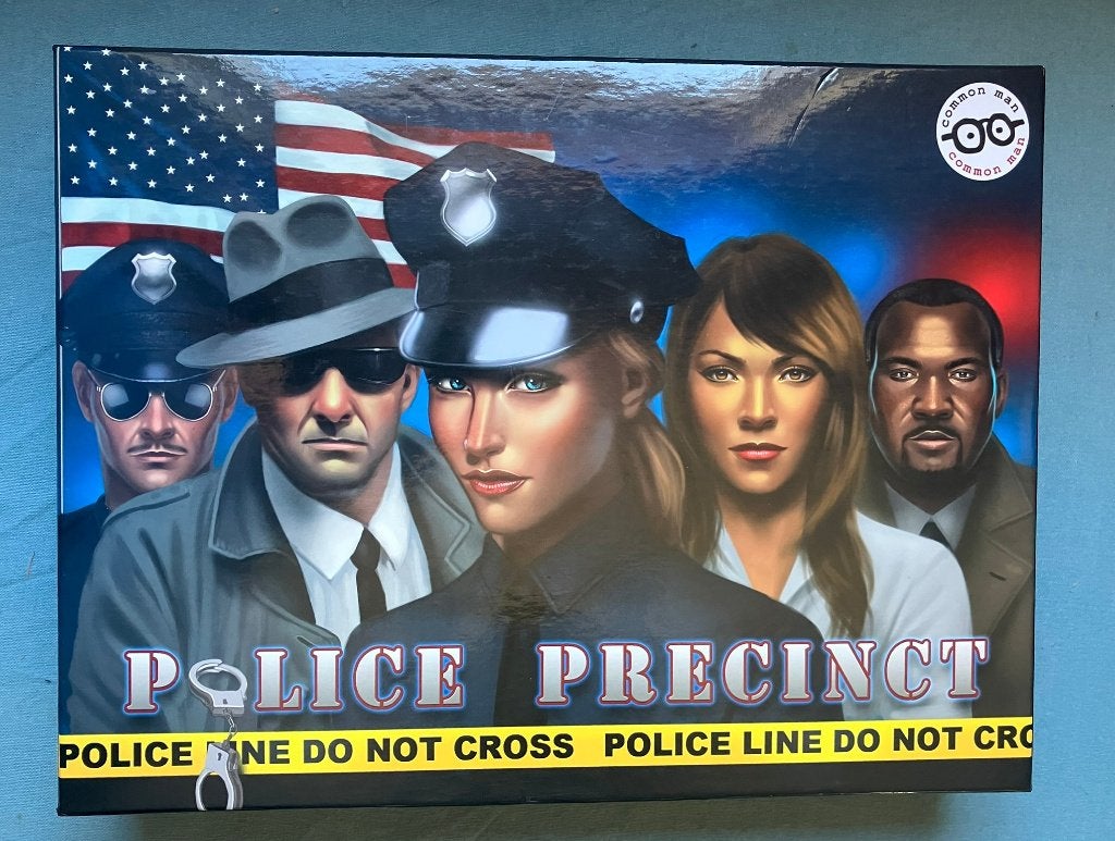 Police Precinct 1st edition - co-op borspel (+extra's), Vijf spelers of meer, Ophalen of Verzenden, Zo goed als nieuw, Commonman Games