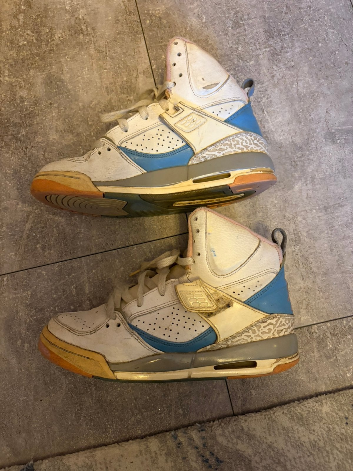 Te koop Jordan Flight maat 38,5, Kleding | Dames, Schoenen, Wit, Ophalen of Verzenden, Sneakers of Gympen, Gedragen