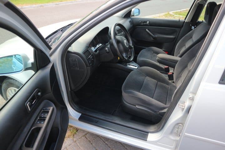 Volkswagen Bora 1.6 Trendline AUTOMAAT (bj 2000), foto 10
