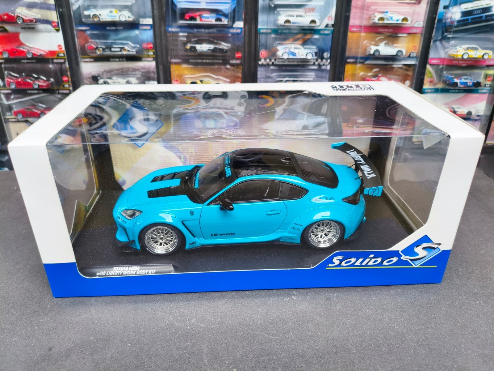 Solido 1:18 Toyota GR86 Liberty Walk, Ophalen of Verzenden, Zo goed als nieuw, Auto, Solido
