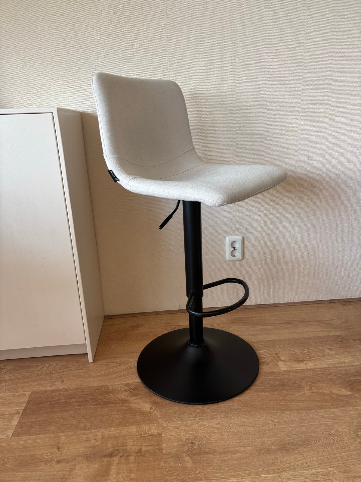 Bronx71 barkruk Eva draaibaar – beige – verstelbaar, Ophalen, Gebruikt, In hoogte verstelbaar, 60 tot 90 cm