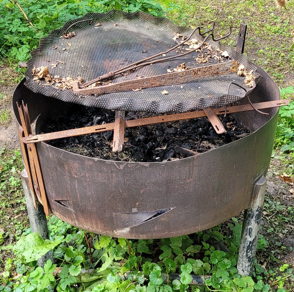 Oude grote barbecue, Ophalen, Gebruikt