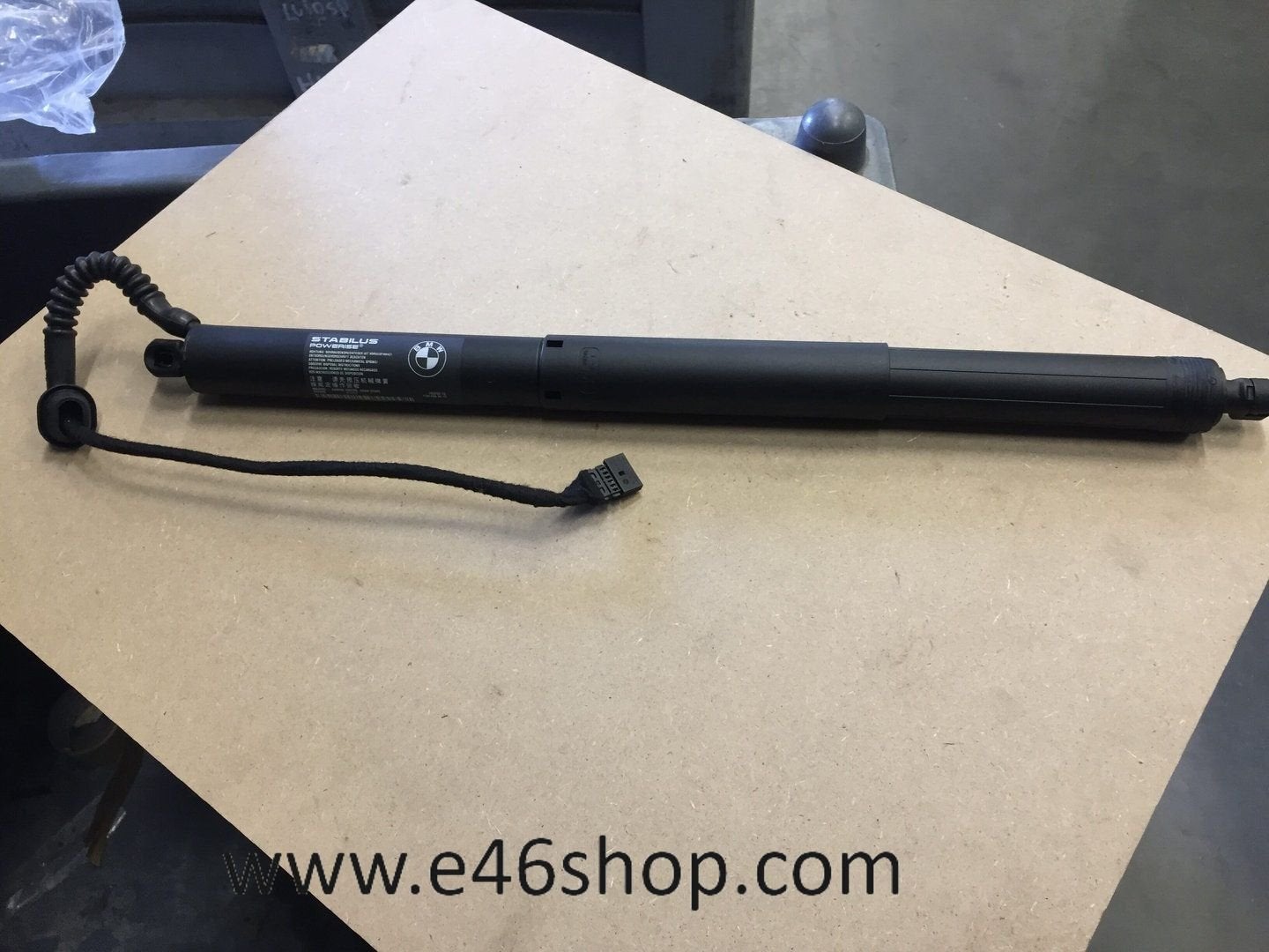 Achterklep spindel BMW X5 F15 M85 oe 51247294469 org en nieu, -, -, Nieuw, Ophalen of Verzenden