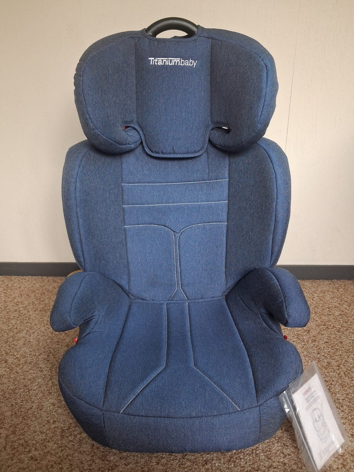 Titaniumbaby autostoel - Blauw, zo goed als nieuw, Kinderen en Baby's, Autostoeltjes, Autogordel, Verstelbare rugleuning, Zo goed als nieuw
