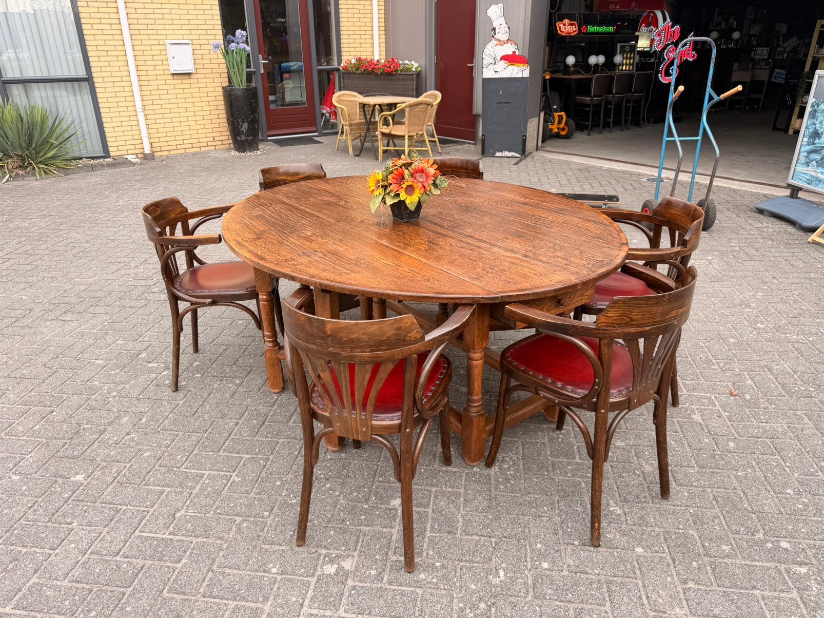 Ovale inklapbare stamtafel eettafel antiek vintage retro, Gebruikt, Vijf personen of meer, Klassiek retro vintage koloniaal antiek cafe bar kroeg mancave