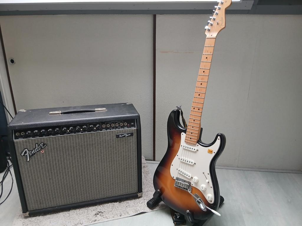 Gitaar Fender met Fender versterker en toebehoren, Ophalen of Verzenden, Gebruikt, Solid body, Fender