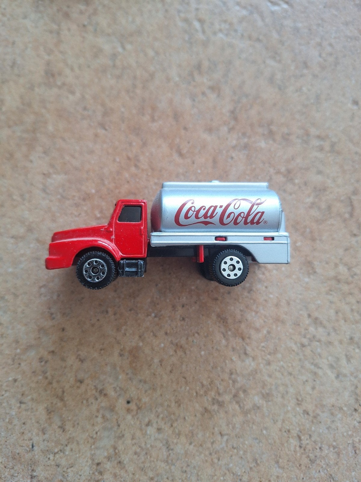 Coca-Cola tankwagen speelgoedauto, Ophalen of Verzenden, Gebruikt