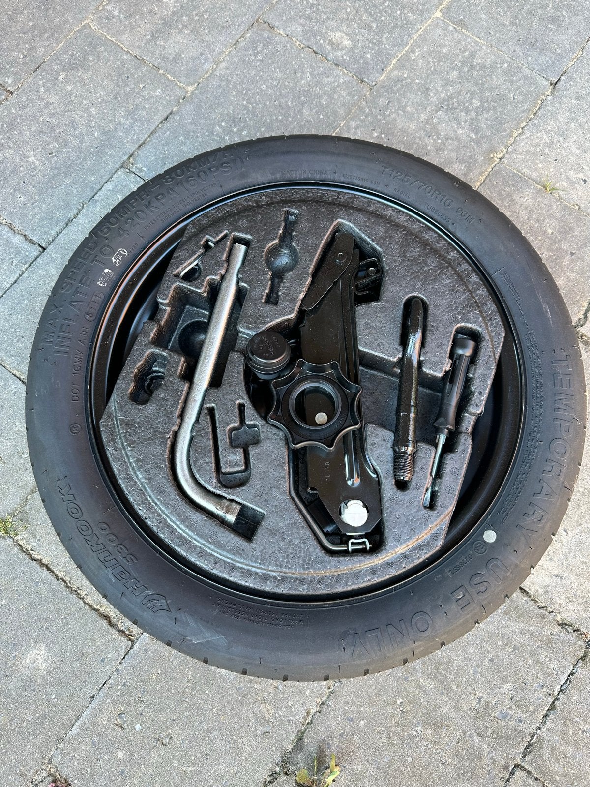 Reservewiel met krikset - Hankook S300 T125/70R16, Auto-onderdelen, Banden en Velgen, Ophalen, Gebruikt, 16 inch, Banden en Velgen