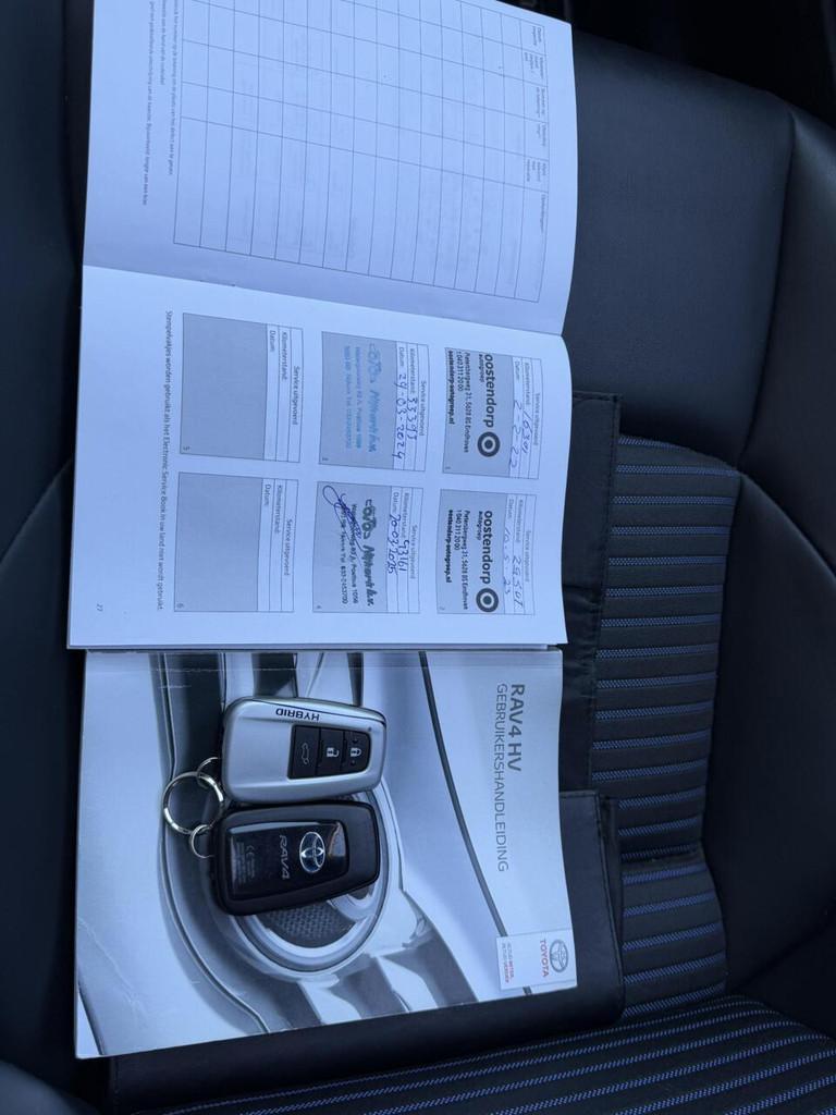 Toyota RAV4 2.5 Hybrid AWD Bi-Tone -PANO- JBL- NAP -Trekhaak, Automaat, Gebruikt, Euro 6, 4 cilinders