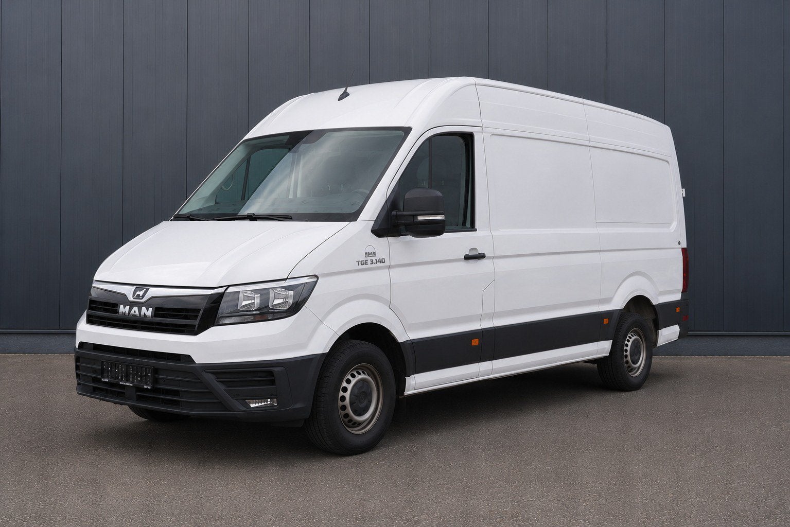 MAN TGE 140pk Automaat L3H3 Camera Navi side-Assist 2023!, Auto's, Stof, 1995 cc, 4 cilinders, Wit