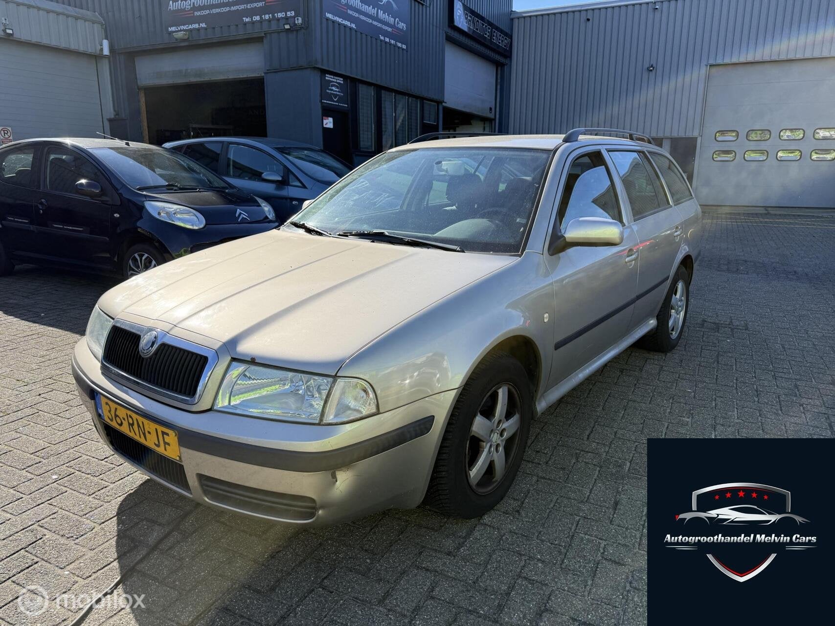 Skoda Octavia Combi 1.9 TDI Démarrage Automaat EXPORT ONLY!, Stof, Gebruikt, Zwart, 4 cilinders