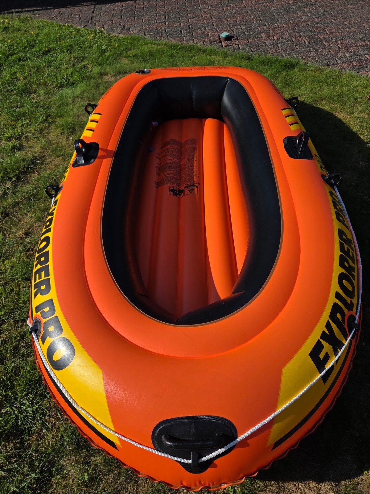 Intex explorer pro 200 oranje 2 pers opblaasboot + 1 peddel, Ophalen of Verzenden, Zo goed als nieuw