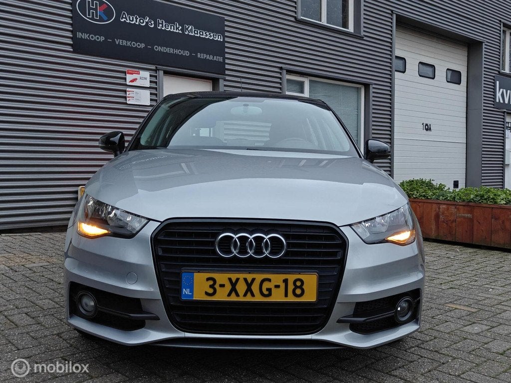 Audi A1 Sportback 5-deurs 1.2TFSi Admired Navigatie Led LM17, Auto's, Audi, Euro 5, 86 pk, 4 cilinders, 4 stoelen