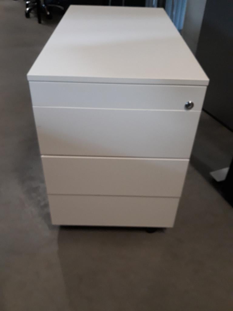 Bureau ladeblokken, Ophalen, Gebruikt, -, -