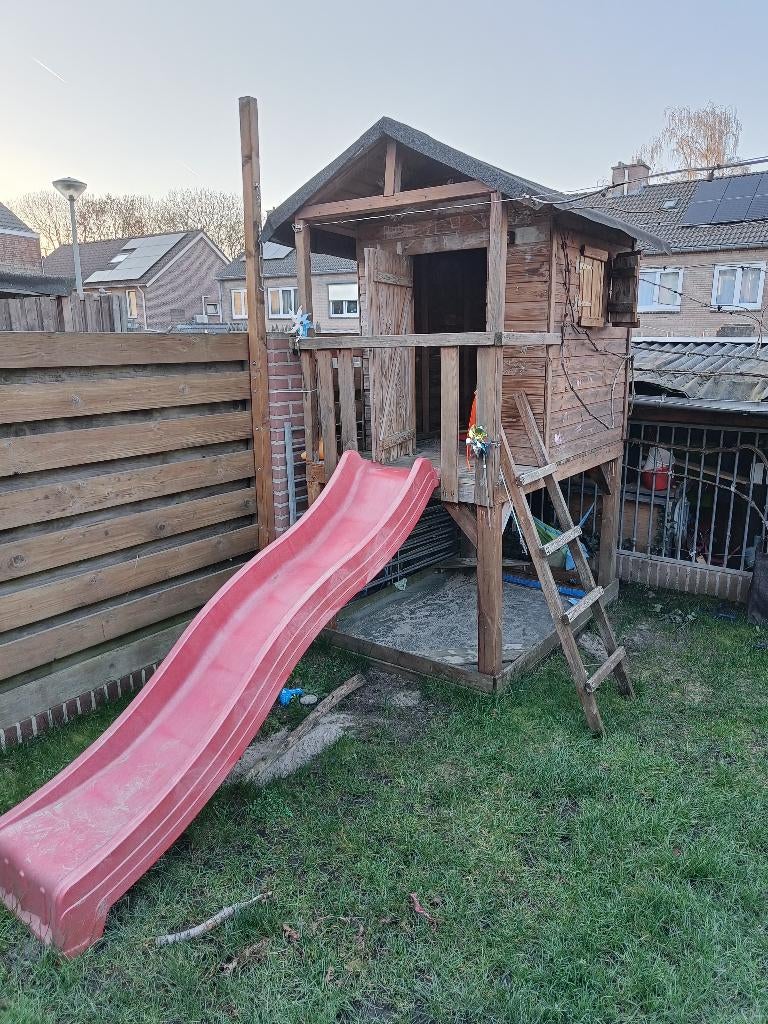 Houten speelhuisje met glijbaan en zandbak, Kinderen en Baby's, Speelgoed | Buiten | Speelhuisjes, Ophalen, Gebruikt, Hout
