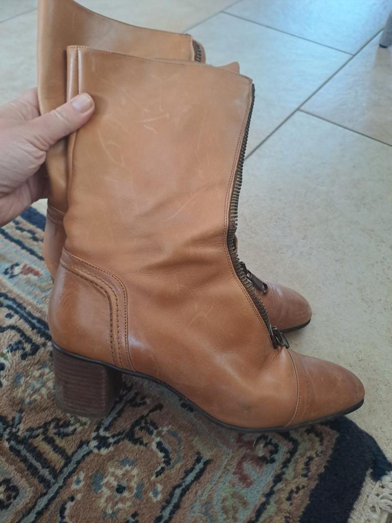 Nette zara lederen hip laarsjes, Ophalen of Verzenden, Zo goed als nieuw, Zwart