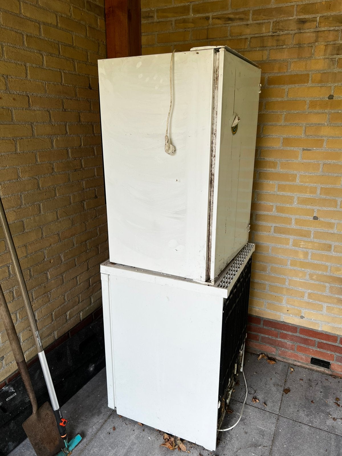 Koelkast en vriezer, oud ijzer, Ophalen, Gebruikt, 200 liter of meer, Met aparte vriezer