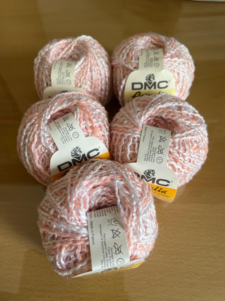 5 bollen DMC Astralia breigaren - Zeer goede kwaliteit, Ophalen of Verzenden, Nieuw, Breien, Wol of Garen