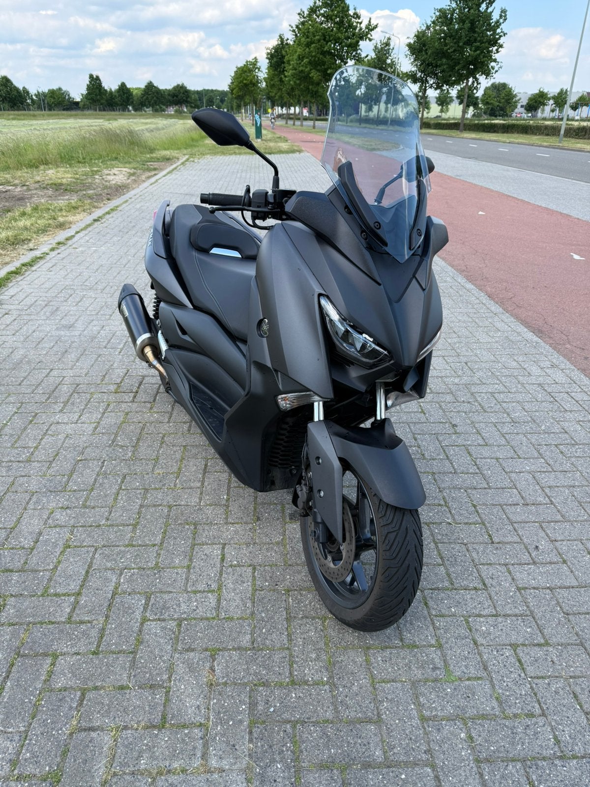 Yamaha XMAX 300 Matt Grey - 2020 - Lage Km Stand, Scooter, Particulier, Minimaal motorrijbewijs A2, Automaat