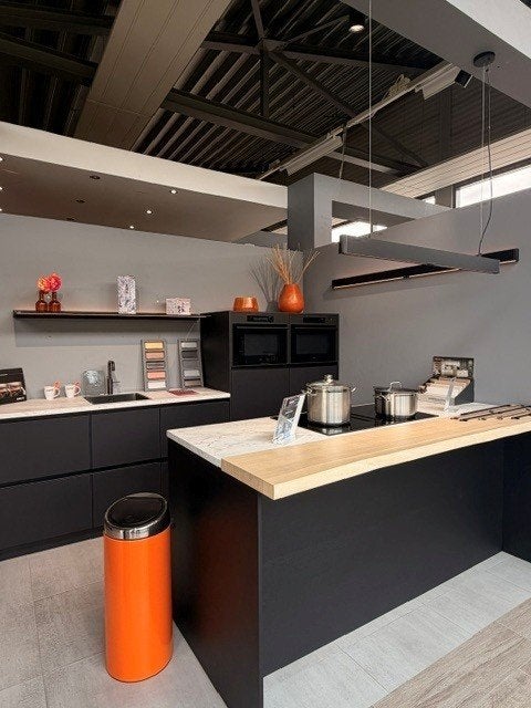 Showroomkeuken Keller – Zwart eiken fineer | Compleet, Ophalen, Zwart, Overige typen, Nieuw