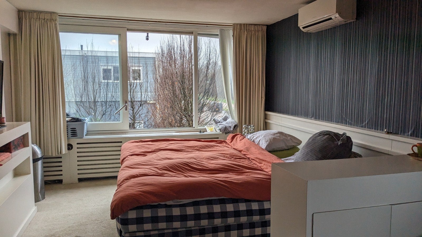 2 Hastens Boxsprings 1.10x2.10 Elektrisch Verstelbaar met Ma, Ophalen, 210 cm, Tweepersoons, Overige maten