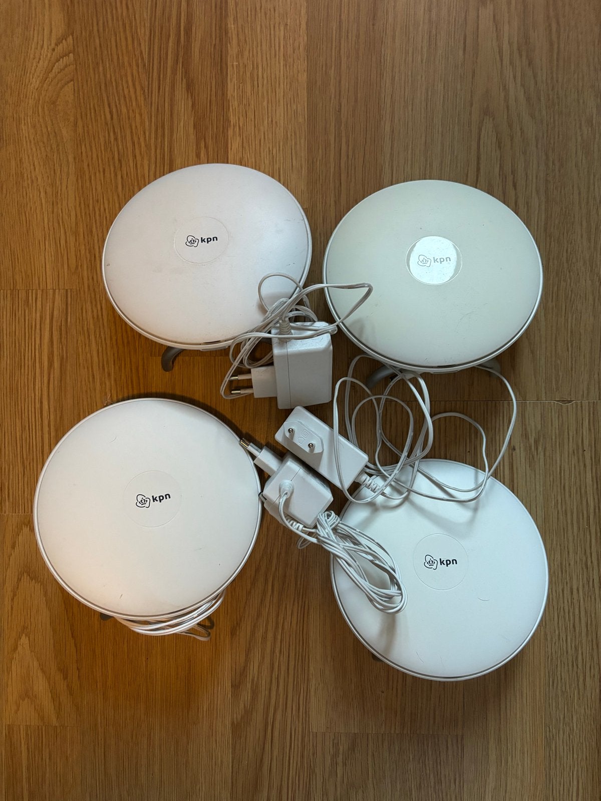 KPN SuperWifi punten (4 stuks) met adapters, Ophalen of Verzenden, Gebruikt, Router