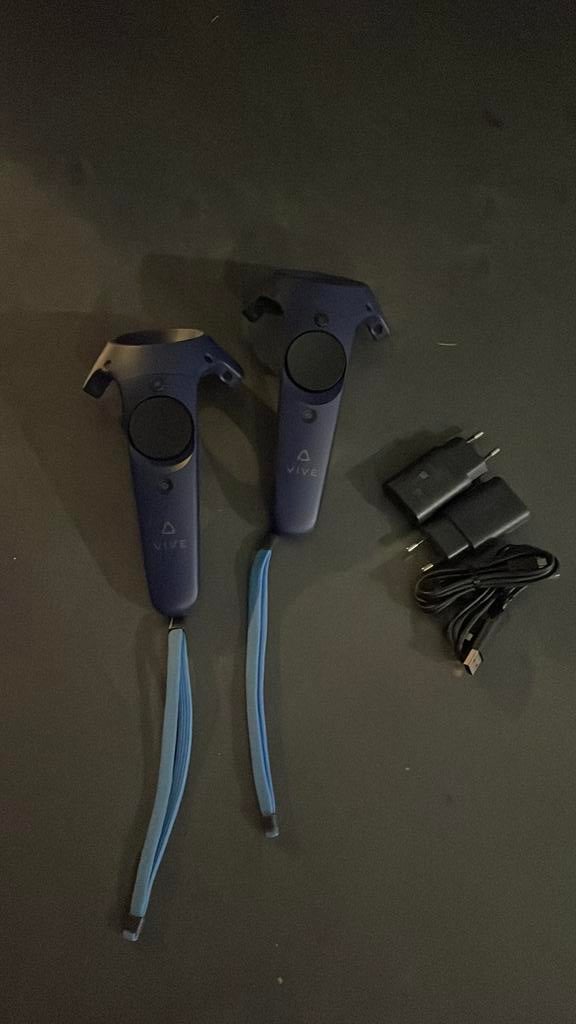 Vive Pro 2.0 Controllers / Wands, Zo goed als nieuw, Support@htc.com, HTC, HTC