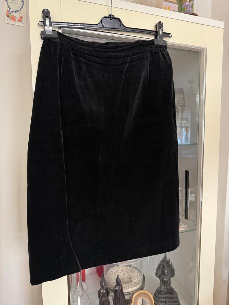 Zwarte fluwelen rok, maat 46 Canda, Kleding | Dames, Rokken, Zwart, Maat 46/48 (XL) of groter, Ophalen of Verzenden, Zo goed als nieuw