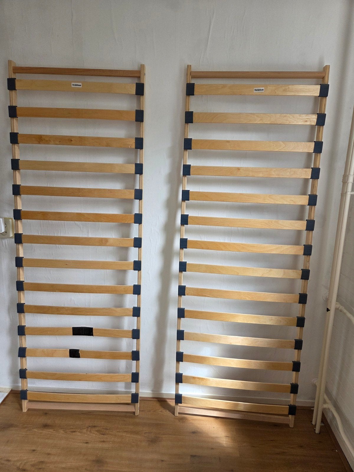 Gratis 2x lattenbodem 70x200, Ophalen, Gebruikt, Eenpersoons, 90 cm