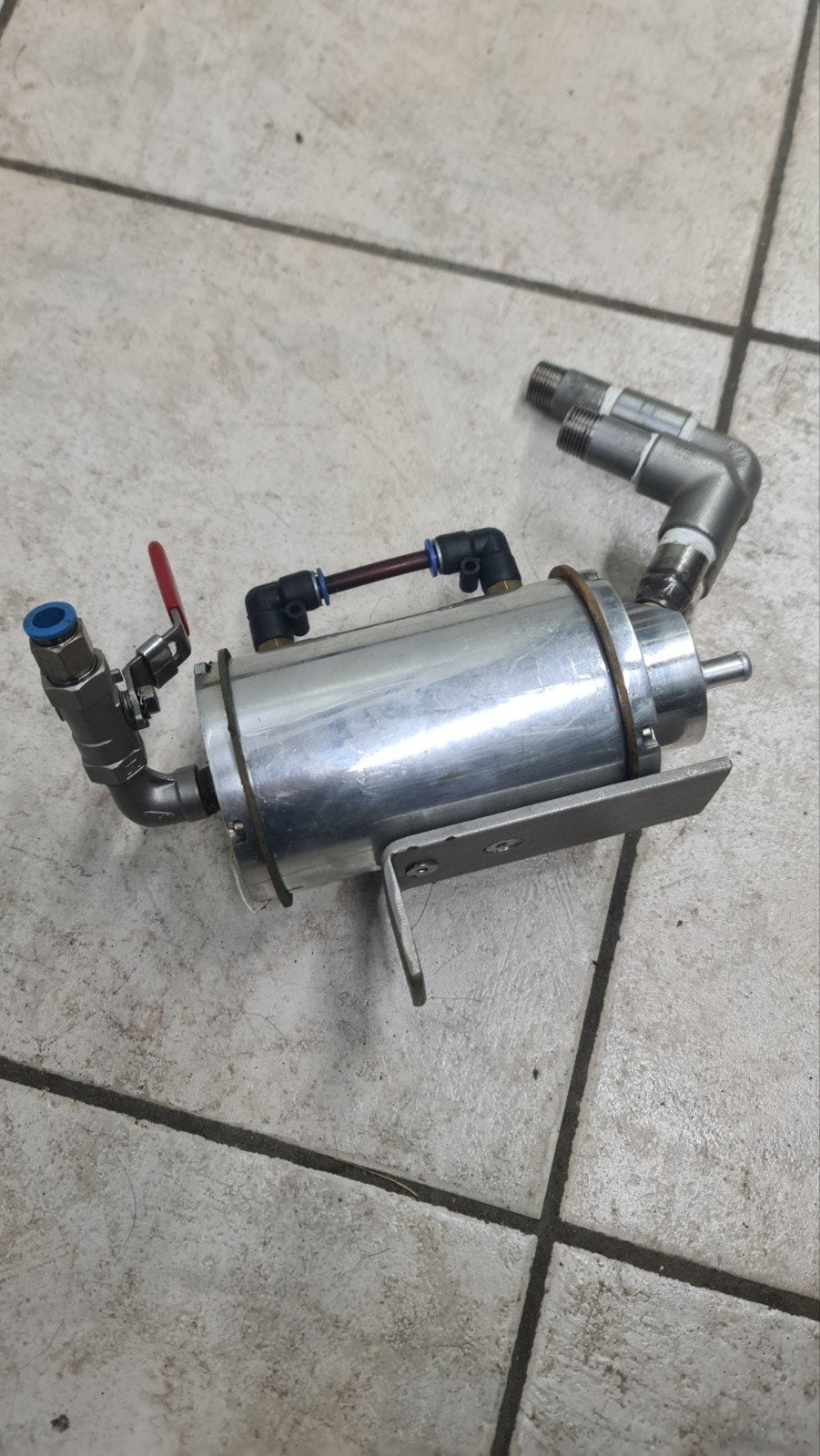 Olie Catch Can met manometer en montagebeugel, Ophalen of Verzenden, Gebruikt, Universele onderdelen