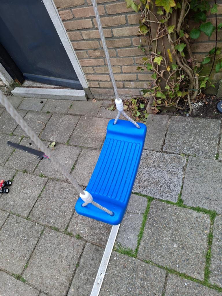Schommel, Ophalen, Zo goed als nieuw, Schommel