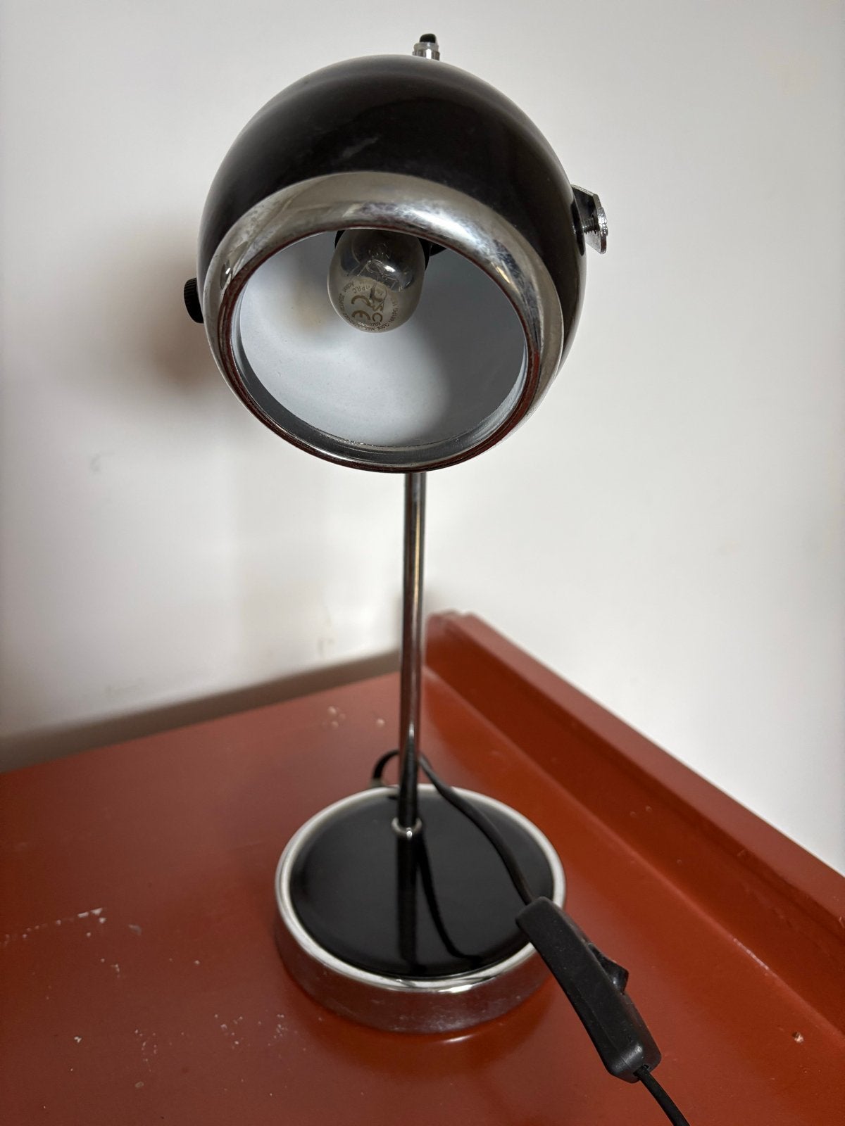 Vintage tafellamp - Zwart en Chroom - Bolvormig design, Met schakelaar, Gebruikt, Vintage, Sfeerlamp