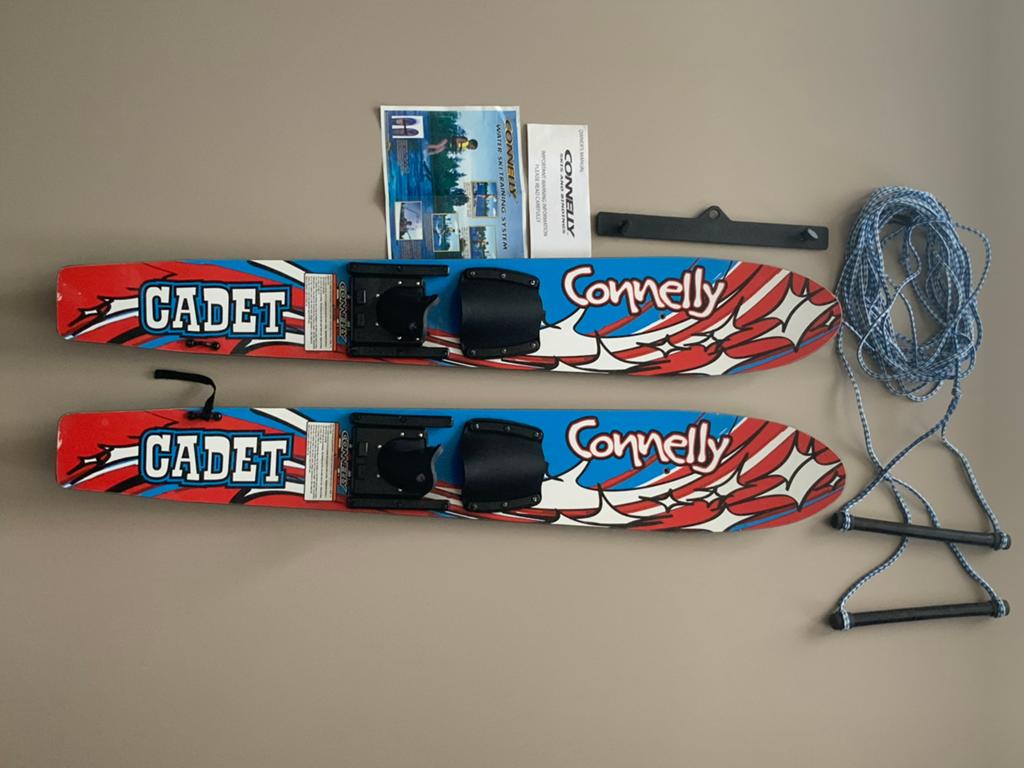 Connelly Cadet Waterski met touw en HO Combo Skizak, Watersport en Boten, Ophalen, Met draagtas, Waterski's, Zo goed als nieuw