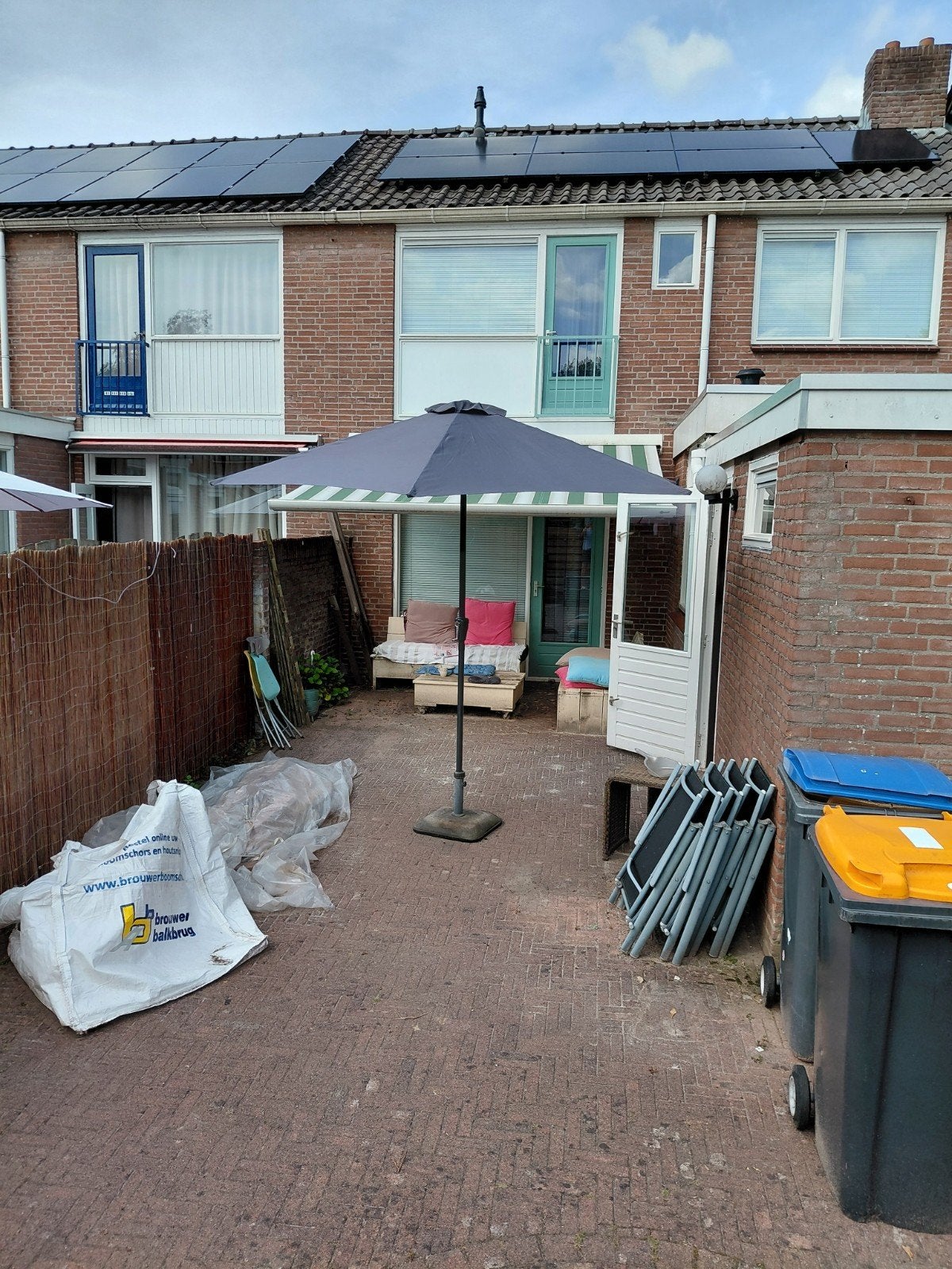 Zo goed als nieuwe Lesli Living parasol, 3 meter doorsnede