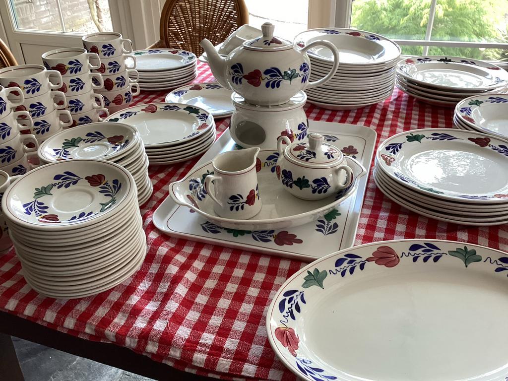Boerenbont servies, alles in 1 koop., Huis en Inrichting, Keuken | Servies, Ophalen, Aardewerk, Boerenbont, Bord(en)