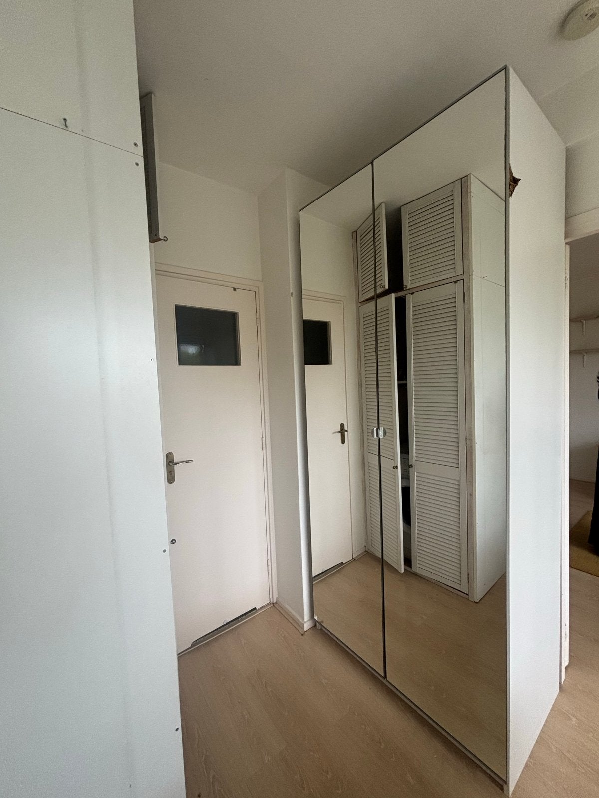 Ikea kledingkast 2x1x2.37m - Met spiegel deuren, 200 cm of meer, 75 cm of meer, Zo goed als nieuw, Overige houtsoorten