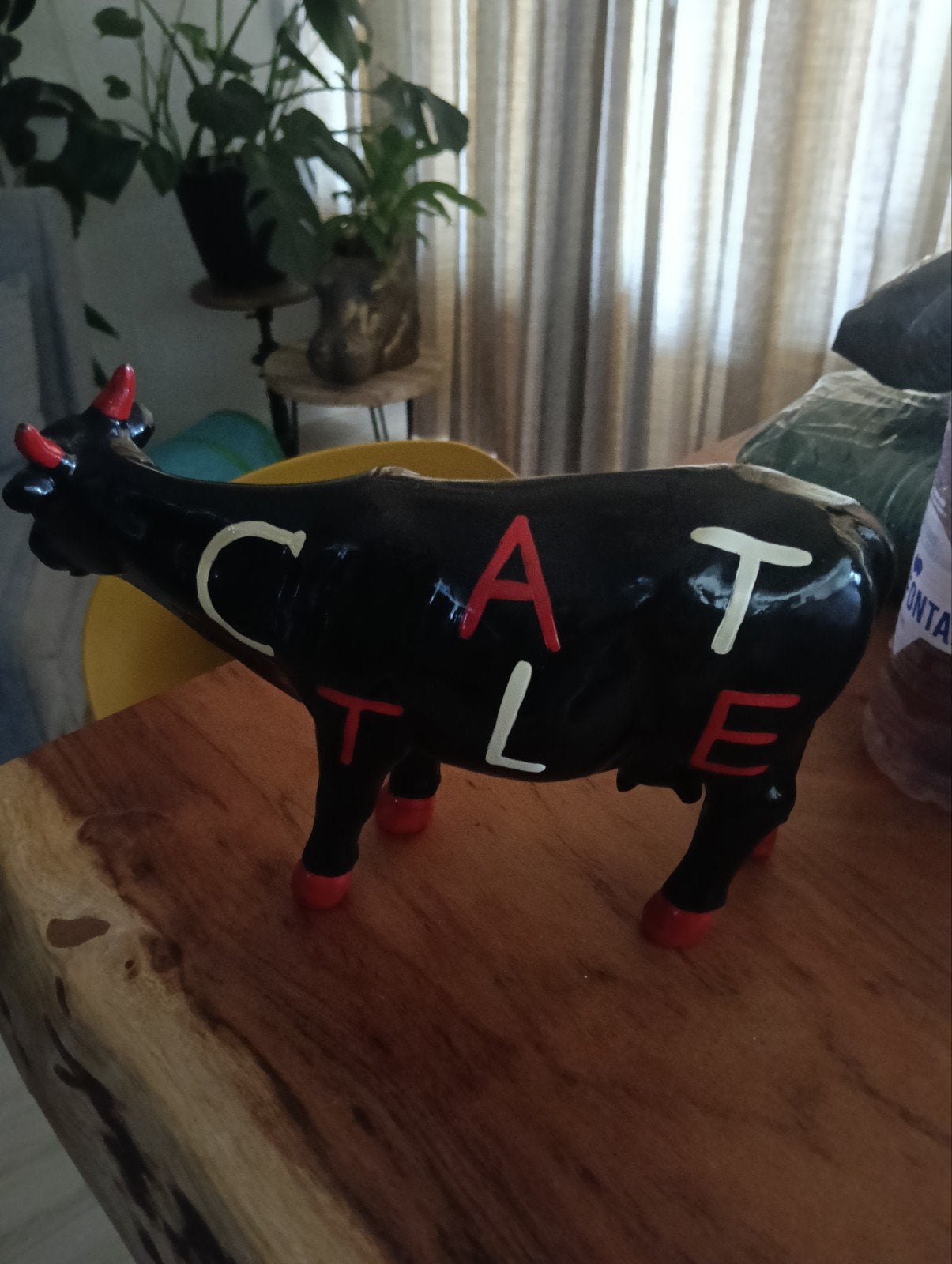 Decoratieve koe met 'CATTLE' opdruk, Overige materialen, Overige stijlen, Ophalen of Verzenden, Gebruikt