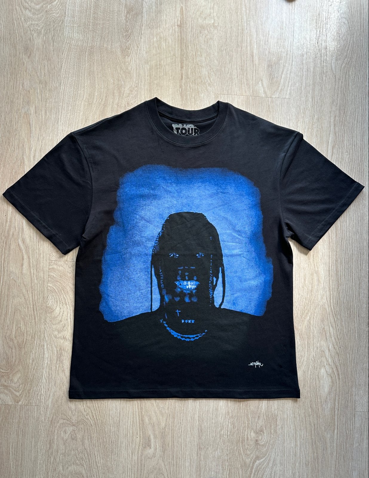 Travis Scott "I Know" T-shirt M Utopia Circus Maximus, Ophalen of Verzenden, Nieuw, Maat 48/50 (M), Zwart