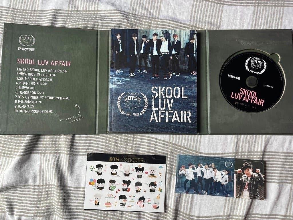 BTS Skool luv affair, Ophalen of Verzenden, Zo goed als nieuw, Inclusief boekje, Boybands & Girlbands