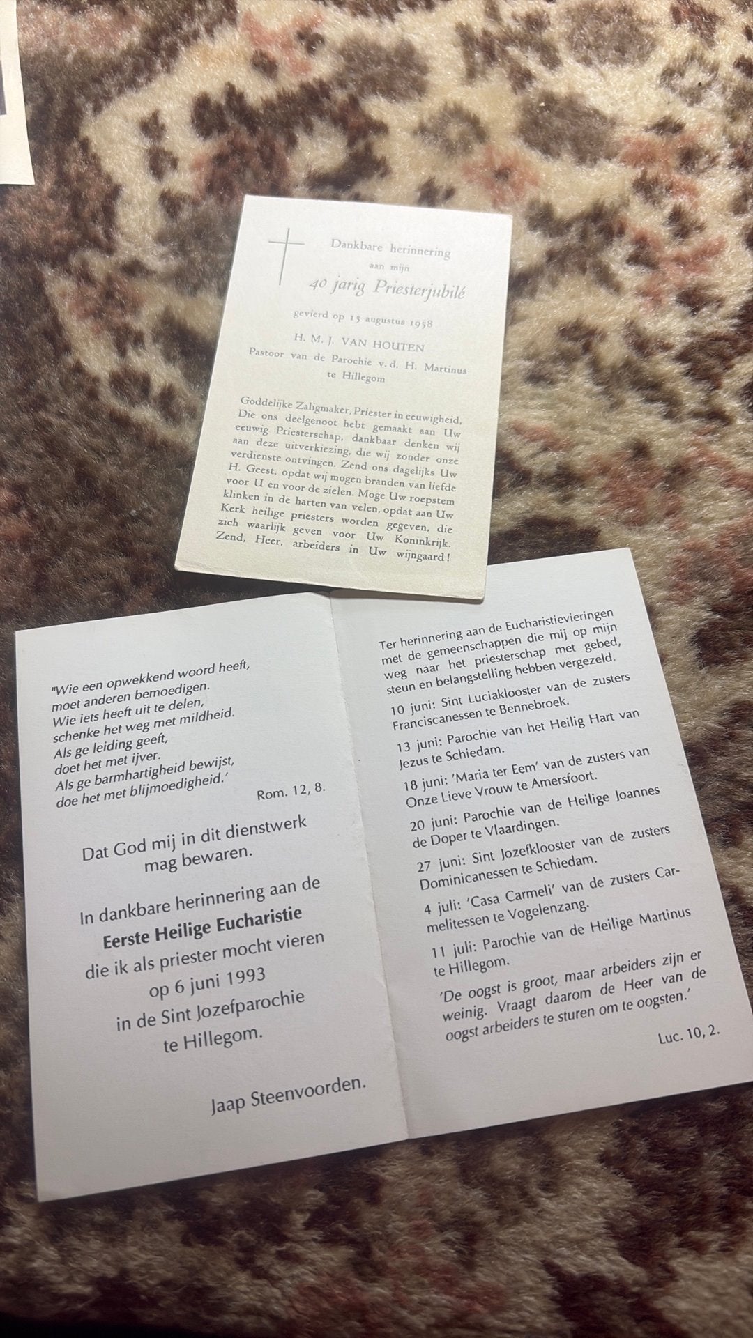 2 prentjes religie hillegom Priesters, Boeken, Ophalen of Verzenden, Zo goed als nieuw
