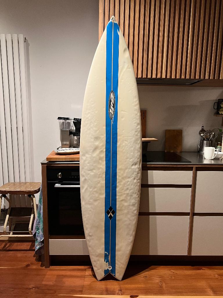 Surfboard Bilt 6'8, Watersport en Boten, Golfsurfen, Ophalen, Gebruikt, Shortboard, Met vinnen