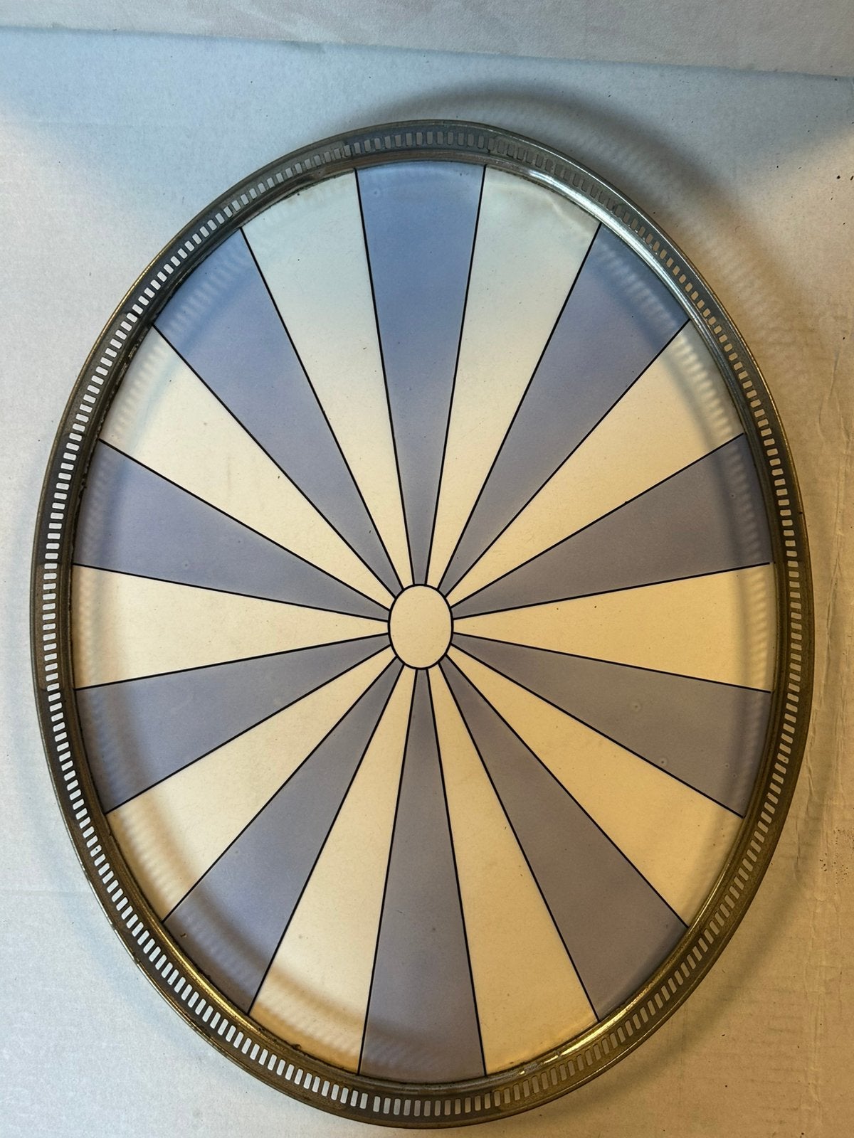 Vintage ovalen metalen dienblad, Gebruikt, Ophalen of Verzenden, Ovaal, Metaal