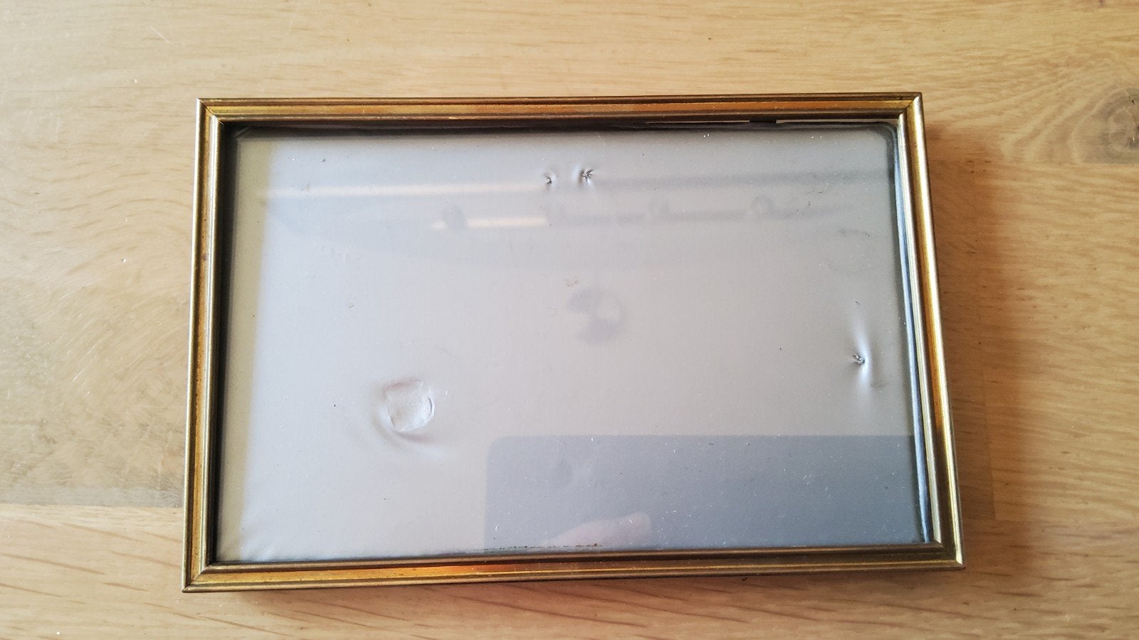 Oud retro goud kleurige fotolijstje bewerkt randje., Ophalen of Verzenden
