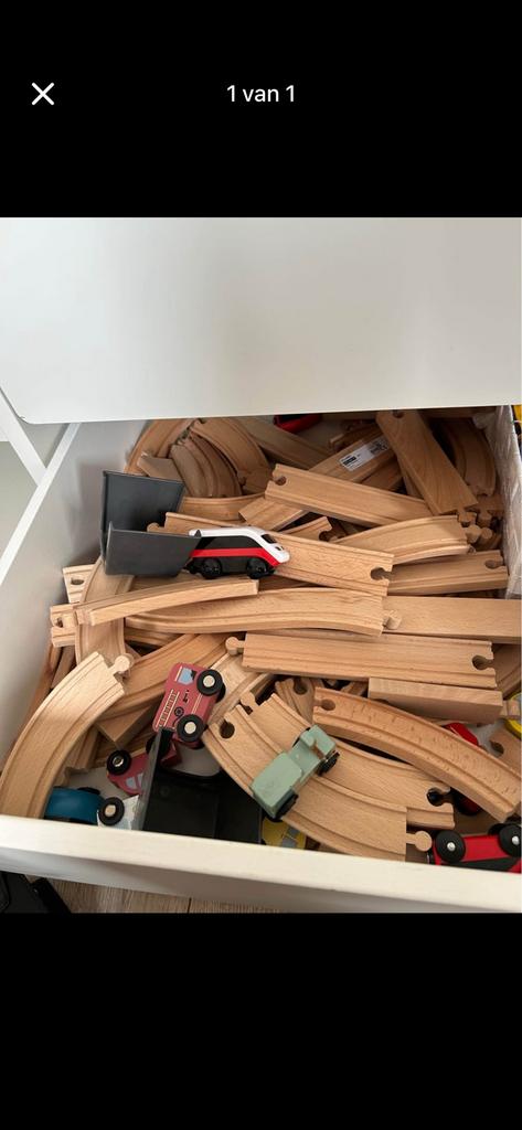 Tas vol houten treinbanen en treintjes van IKEA, Ophalen, Zo goed als nieuw