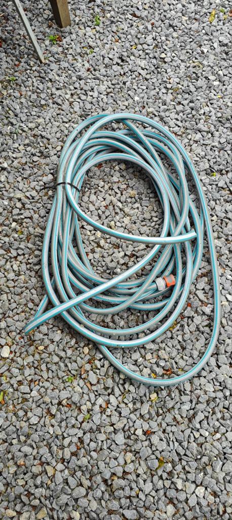 Tuinslang - Gebruikt, maar functioneel, Tuin en Terras, Tuinslangen, Ophalen, Gebruikt, Tuinslang