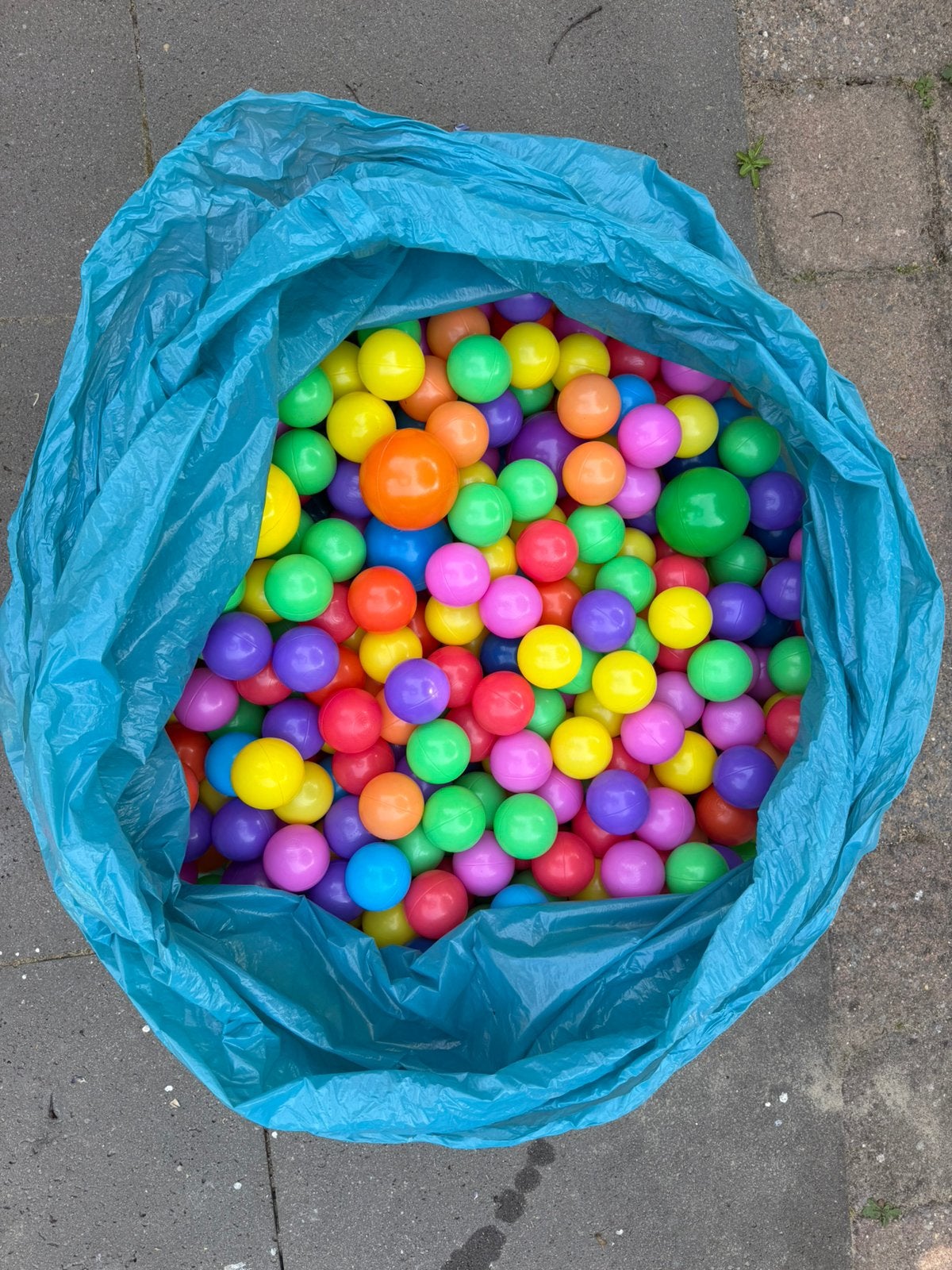 Grote zak met heeeel veeeeel ballenbak ballen, Ophalen, Zo goed als nieuw