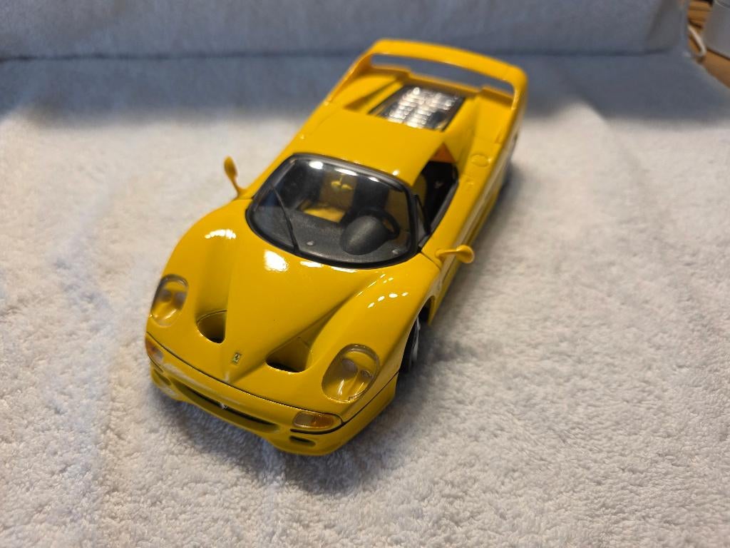 Ferrari F50 Maisto Geel cabrio, Hobby en Vrije tijd, Modelauto's | 1:18, Ophalen of Verzenden, Gebruikt, Auto, Maisto