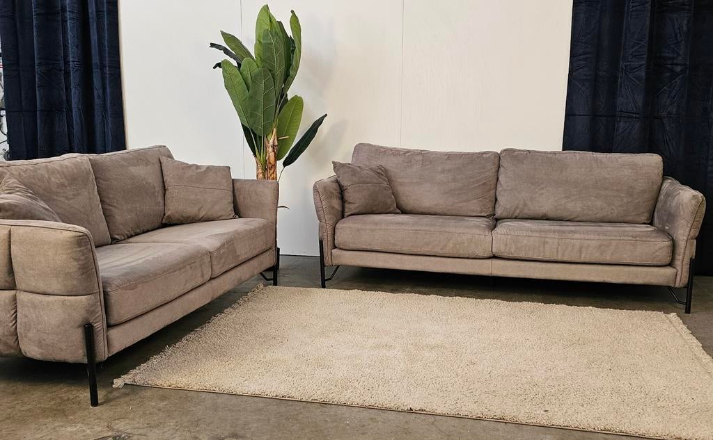 2,5 Zits Bank Velvet Taupe/Grijs - Gratis Bezorging, Tweepersoons, Ophalen of Verzenden, Stof, Nijhof Brothers Furniture
