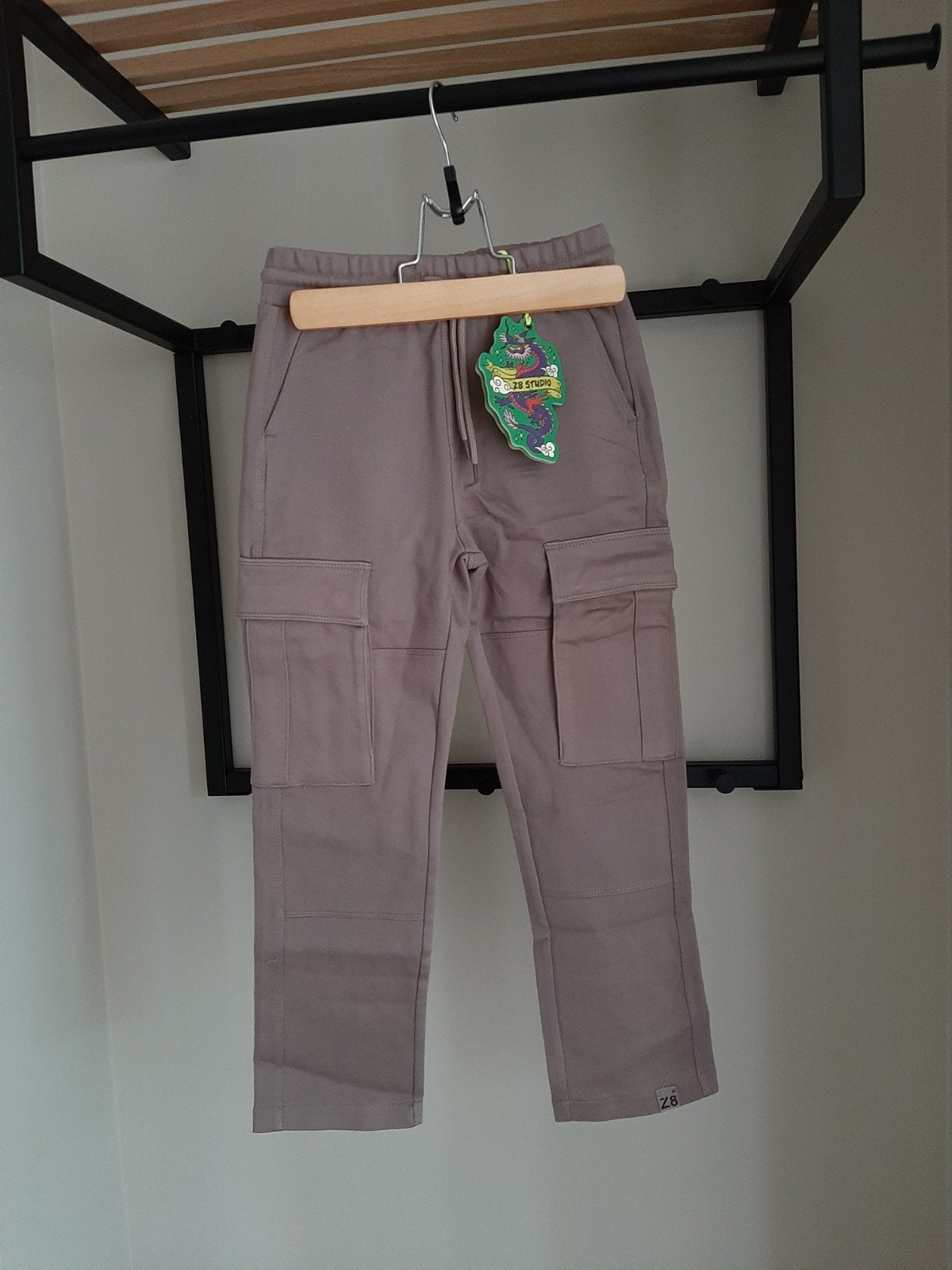 Z8 Kruz Twilight taupe pant broek maat 116 nieuw!, Broek, Z8, Nieuw, Ophalen of Verzenden